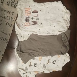 Set of 3 Short Sleeve Onesies 0-3M